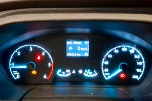 Ford Transit T330 L3H2 2.0 EcoBlue Trend  - Foto 4