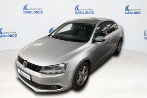 Volkswagen Jetta 1.6 TDI 105cv Advance Bluemotion Tech - Foto 2