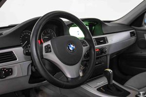 BMW Serie 3 320i (E90) - Foto 4