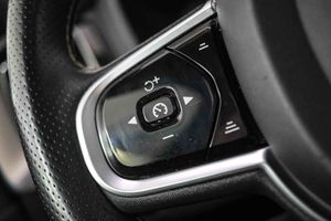 Volvo XC60 2.0 T5 R-Design Auto - Foto 40