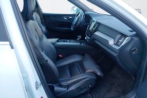 Volvo XC60 2.0 T4 R-Design Auto - Foto 5