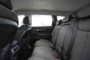 Hyundai Santa Fe 1.6 TGDi HEV Klass Auto 4x2 **7 Plazas** - Foto 49