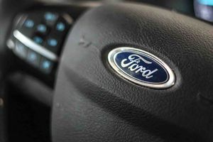 Ford Transit Chasis Cabina 3500 L4 Ecoblue **Plataforma elevadora** - Foto 22