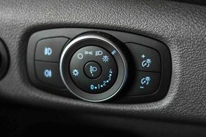 Ford Transit Chasis Cabina 3500 L4 Ecoblue **Plataforma elevadora** - Foto 20