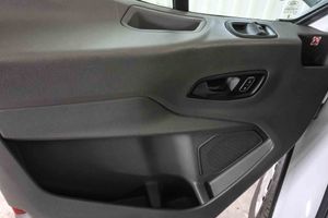 Ford Transit Chasis Cabina 3500 L4 Ecoblue **Plataforma elevadora** - Foto 18