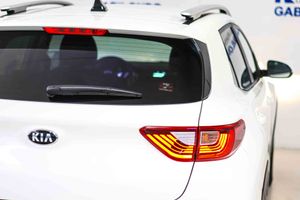 Kia Stonic 1.2 CVVT 62kW (84CV) Drive Eco-Dynamics - Foto 19