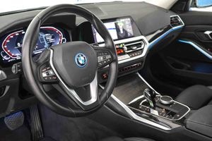 BMW Serie 3 320e Touring **Luxury Line** - Foto 5