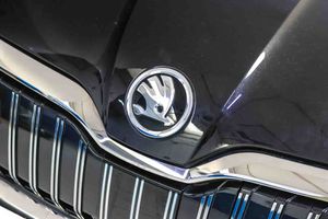 Skoda Superb L&K 1.4 TSI iV P-HEV 160kW DSG - Foto 12