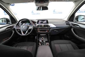 BMW X3 sDrive18d - Foto 31