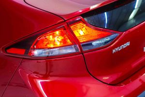 Hyundai IONIQ 1.6 GDI PHEV Klass DCT - Foto 24