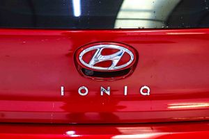 Hyundai IONIQ 1.6 GDI PHEV Klass DCT - Foto 15