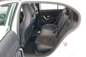 Mercedes Clase A A 200 **AMG Line** - Foto 7