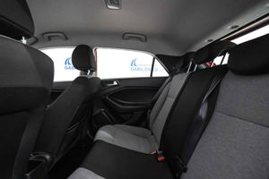 Hyundai i20 1.1 CRDi Essence - Foto 45