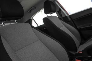 Hyundai i20 1.1 CRDi Essence - Foto 44