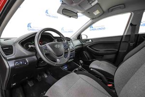 Hyundai i20 1.1 CRDi Essence - Foto 25