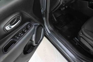 Jeep Renegade 4xe 1.3 PHEV 140 kW(190CV) Limited AT - Foto 30