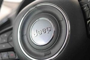 Jeep Renegade 4xe 1.3 PHEV 140 kW(190CV) Limited AT - Foto 35