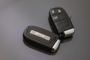 Jeep Renegade 4xe 1.3 PHEV 140 kW(190CV) Limited AT - Foto 64