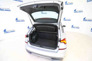 Skoda Kamiq 1.0 TSI 81kW (110CV) DSG AMBITION - Foto 59