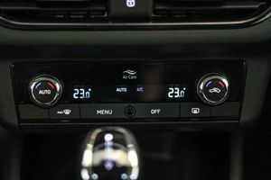 Skoda Kamiq 1.0 TSI 81kW (110CV) DSG AMBITION - Foto 41