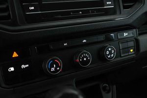 Volkswagen Crafter 30 Furgón BM 2.0 TDI L3H2  - Foto 35