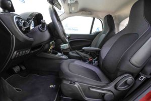 Smart Fortwo 60kW(81CV) EQ coupe - Foto 26