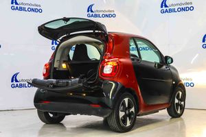 Smart Fortwo 60kW(81CV) EQ coupe - Foto 17