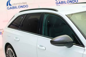 Audi A6 Avant 55 TFSIe quattro Competition - Foto 17