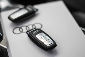 Audi A6 Avant 55 TFSIe quattro Competition - Foto 77