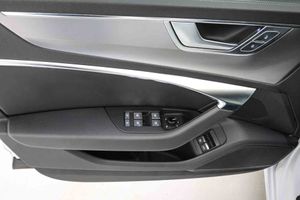 Audi A6 Avant 55 TFSIe quattro Competition - Foto 31