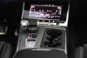 Audi A6 Avant 55 TFSIe quattro Competition - Foto 45