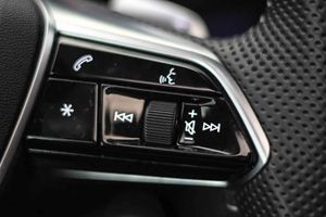 Audi A6 Avant 55 TFSIe quattro Competition - Foto 42