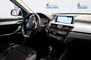BMW X1 xDrive25e **Techo panorámico** - Foto 3
