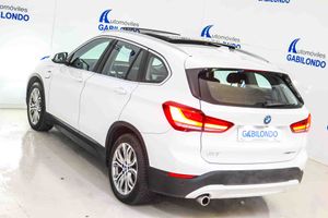 BMW X1 xDrive25e **Techo panorámico** - Foto 16