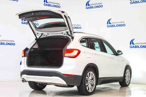BMW X1 xDrive25e **Techo panorámico** - Foto 19