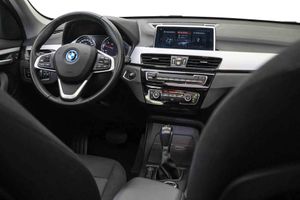 BMW X1 xDrive25e **Techo panorámico** - Foto 38
