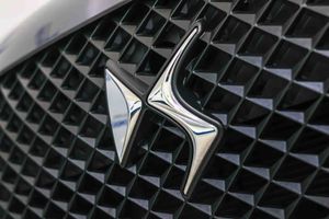 DS DS 7 1.6 E-Tense 225 GRAND CHIC Auto - Foto 12