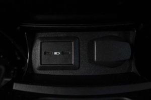 Mercedes GLC Coupé GLC 300 e 4MATIC **AMG Line** - Foto 50