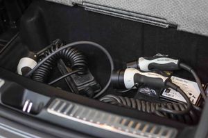 Mercedes GLC Coupé GLC 300 e 4MATIC **AMG Line** - Foto 60