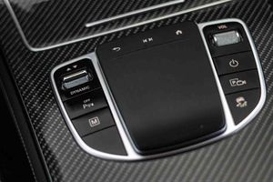 Mercedes GLC Coupé GLC 300 e 4MATIC **AMG Line** - Foto 45