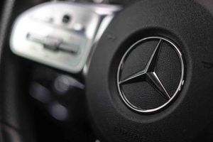 Mercedes GLC Coupé GLC 300 e 4MATIC **AMG Line** - Foto 37