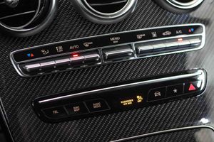 Mercedes GLC Coupé GLC 300 e 4MATIC **AMG Line** - Foto 46