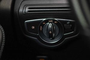 Mercedes GLC Coupé GLC 300 e 4MATIC **AMG Line** - Foto 34