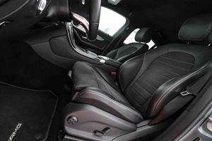 Mercedes GLC Coupé GLC 300 e 4MATIC **AMG Line** - Foto 30