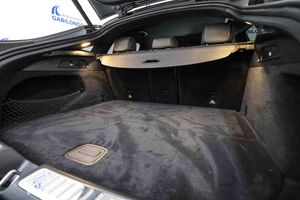 Mercedes GLC Coupé GLC 300 e 4MATIC **AMG Line** - Foto 58