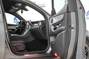 Mercedes GLC Coupé GLC 300 e 4MATIC **AMG Line** - Foto 51