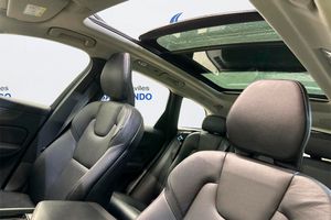 Volvo XC60 2.0 T6 AWD Recharge Inscription Auto - Foto 7