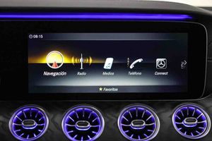 Mercedes Clase E Coupé E 220 d 4MATIC AMG Line **Techo panorámico** - Foto 44