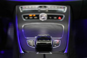 Mercedes Clase E Coupé E 220 d 4MATIC AMG Line **Techo panorámico** - Foto 41