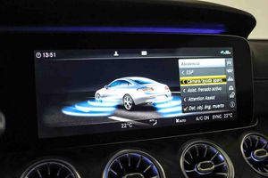 Mercedes Clase E Coupé E 220 d 4MATIC AMG Line **Techo panorámico** - Foto 61